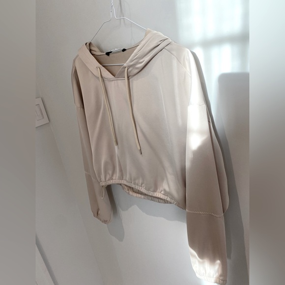 Zara champagne satin hoodie - Picture 2 of 4
